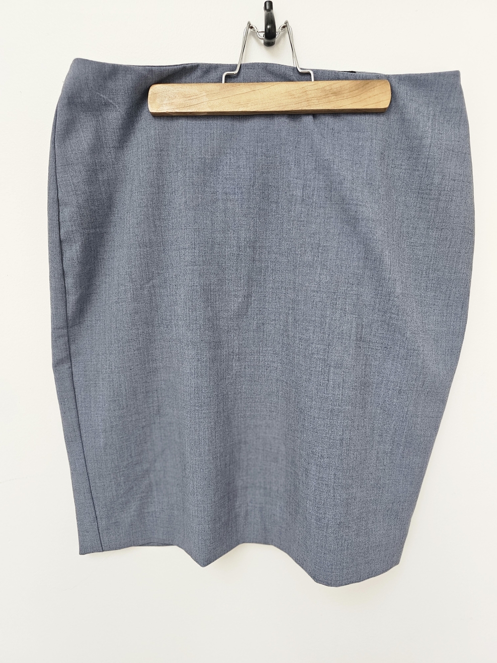 Banana Republic Blue Pencil Skirt - Professional Women’s Workwear